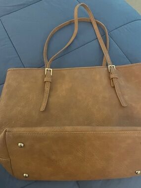 Classic Tan Leather Tote Bag - Everyday Carry